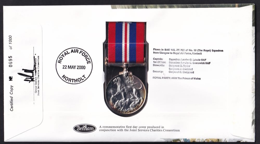 GB 2000 WAR MEDAL 1939-1945 COVER
